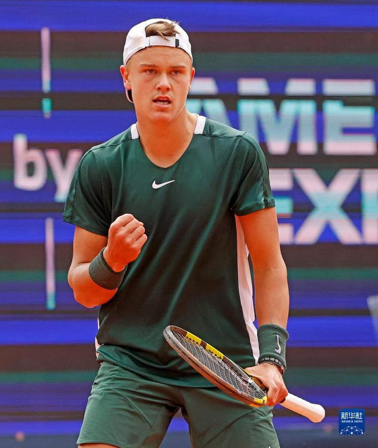 替代事实 替代事实